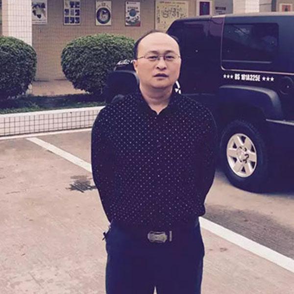 Mr. Hu, QA Manager at Lush Trees Tech