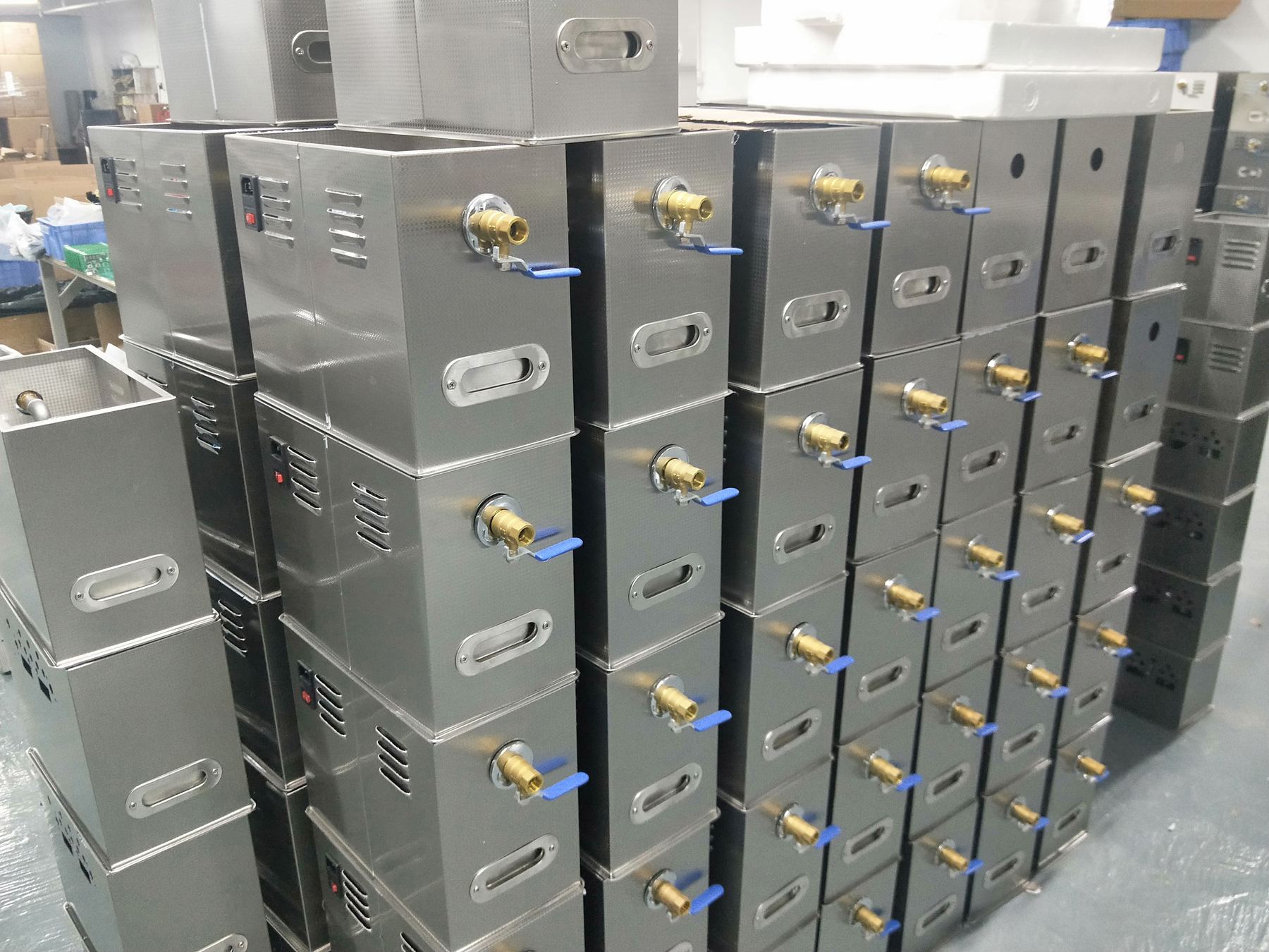 Batch of tabletop ultrasonic cleaners in production